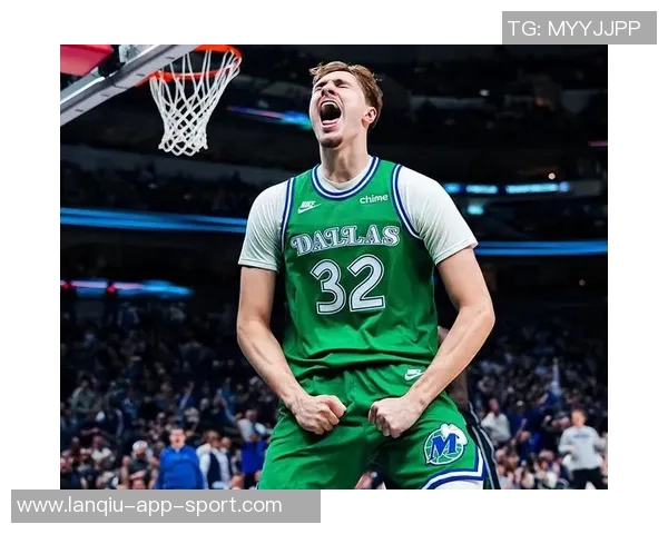 克尼佩尔展现全面实力半场9投5中斩获13分5篮板3抢断